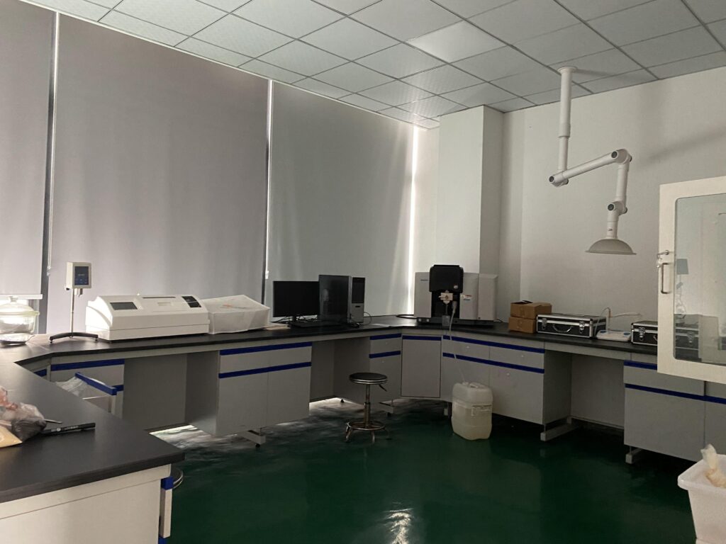 lab wall bench